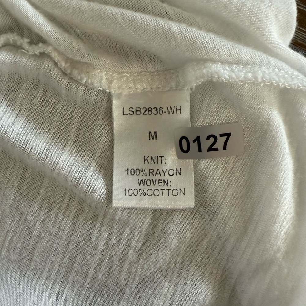Le Sample Women's White Top with Blue/Gray Stripe Size M - Picture 7 of 7
